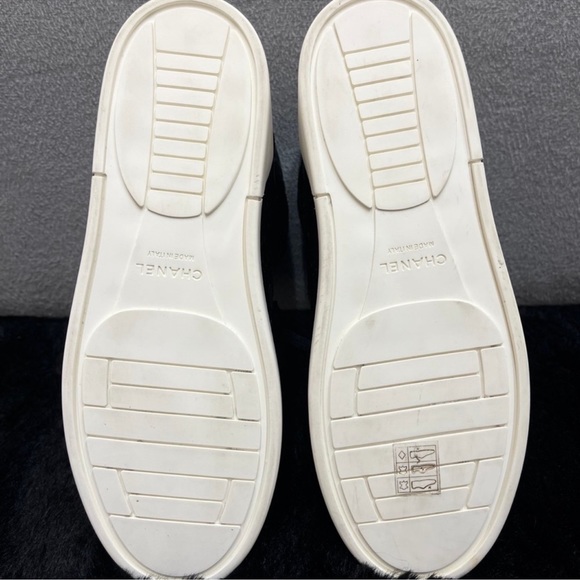 Authentic Chanel high top sneakers size 40 - Picture 3 of 5